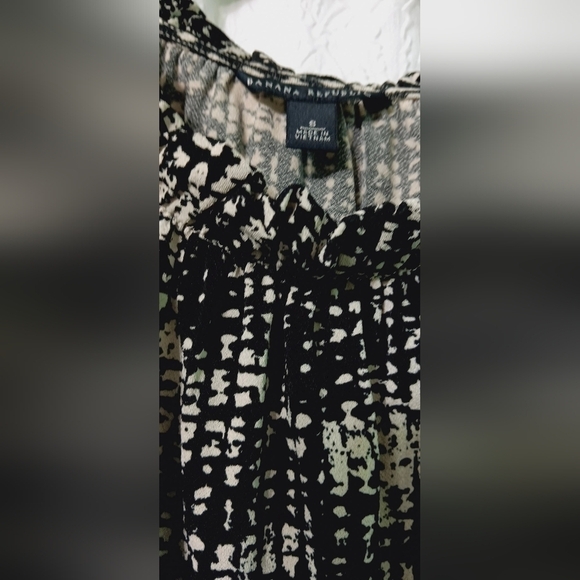 3 X$20  banana Republic Sleeveless Black blause Size S - Picture 3 of 8